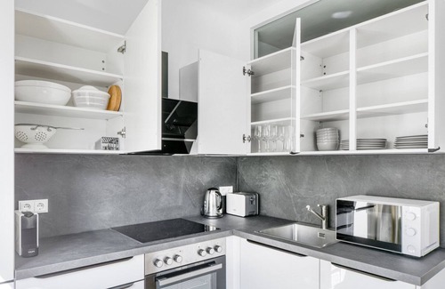 Mariahilf Apartment | Deluxe Mariahilf 1BR w/Storage, walk to U4 and bars, by Blueground