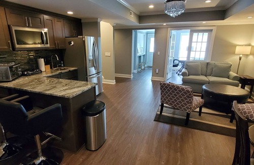 North Raleigh House | Deluxe! New Basement Loft, Ready for Families with Private Office Space for Work