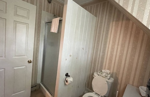 West Dover Bed & Breakfast | Deluxe Room with Fireplace Room 1