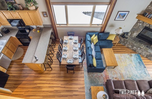 Big Horn House | Deluxe Ski-In/Out Home! Walking Distance to Resort ! Cozy Fireplace!