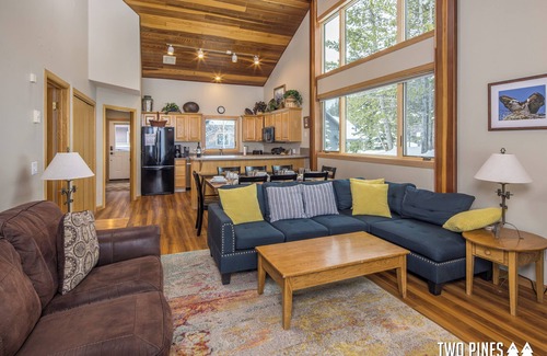 Big Horn House | Deluxe Ski-In/Out Home! Walking Distance to Resort ! Cozy Fireplace!