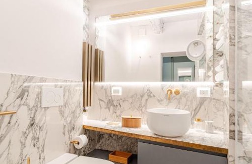 Historic Center Apartment | Deluxe Suite Fine Art Historic Centre