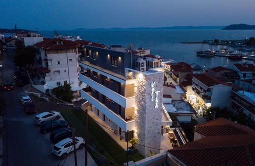Neos Marmaras Apartment | Deluxe suite with a breathtaking sea view by KaliThea Suites
