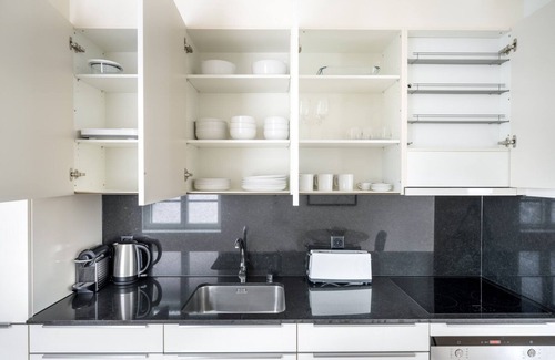 Sihlfeld Apartment | Deluxe Wiedikon 2.0 Room w/Storage & W/D, 3 min to Market, by Blueground