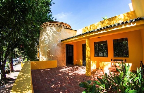 Lafayette Apartment | Demetria Bungalows