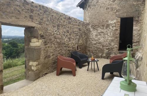 Vernusse House | Demeure de Charme à Vernusse avec Piscine et Animaux Acceptés - FR-1-489-457