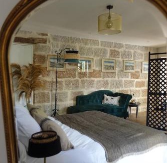 Brive-la-Gaillarde Apartment | Demeure de Flore - Hôtel Particulier au Cœur de Brive comprenant 8 appartements de charme
