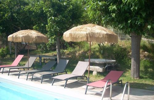 Sartene House | Demeure traditionnelle en pierre avec piscine