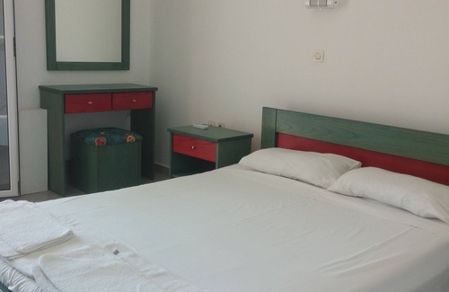 Karavados Apartment | Dendias Studios Self Catered Apartments in Karavados Kefalonia Greece