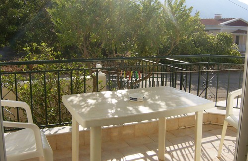 Karavados Apartment | Dendias Studios Self Catered Apartments in Karavados Kefalonia Greece