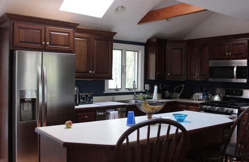 East Dennis House | DENNIS BAYSIDE. GREAT FAMILY VACATION HOME - SHORT DRIVE TO COLD STORAGE BEACH!