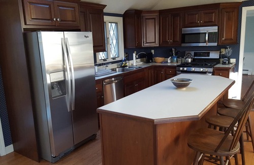 East Dennis House | DENNIS BAYSIDE. GREAT FAMILY VACATION HOME - SHORT DRIVE TO COLD STORAGE BEACH!