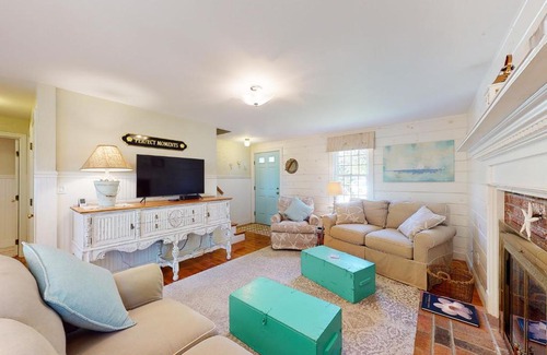 Dennis Port House | Dennis Port Delight