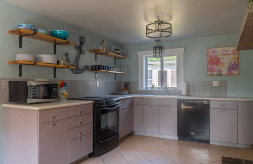 Dennis House | Dennis Village 3 bedroom house, walk to beach, central air, lg private setting