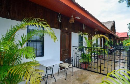 Downtown Siem Reap House | Densy Angkor Bungalow