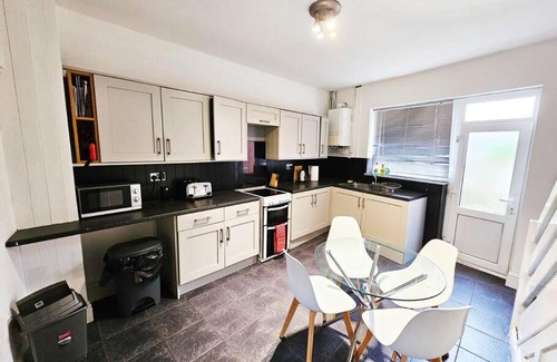 Offerton Apartment | Denton, Manchester