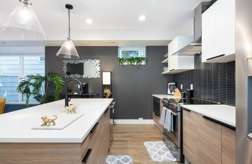 West Colfax House | DenverStays: Luxurious 3BD, 10 Min to Downtown! Deck+Garage+EV Plug! VIDEO TOUR!
