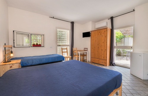 Torre del Greco Apartment | depandance The Depandance of Villa Vesuviana is a modern and comfortable studio apartment, located