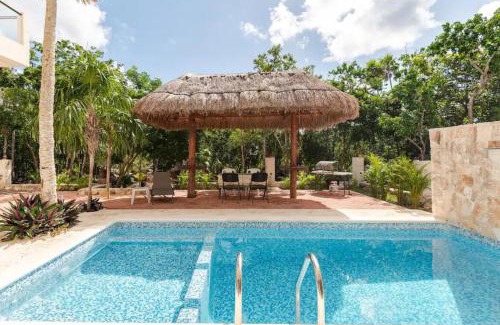 Akumal Apartment | Departamento 6, Tulum Country Home, con Muelle de Pesca, Club de Playa, Alberca, Cenote y Campo de Golf, Contrata Day Pass Bahia Principe