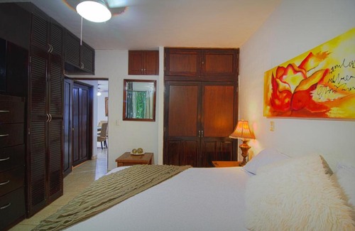Fluvial Vallarta Apartment | Departamento con Alberca en Condominios Marbella Puerto Vallarta