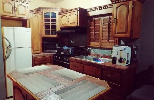 Juarez Municipality Apartment | Departamento Equipado á 3 minutos del Consulado americano 2 RECAMARAS