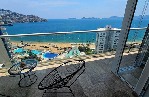 Costa Azul Apartment | Departamento Frente al Mar con Extraordinaria Vista a Toda la Bahía de Acapulco
