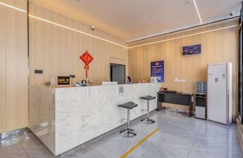 Downtown Beijing Hotel | Dequan HoteTempleofHeaven EastGateBranch