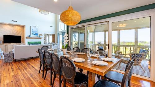 Isle of Palms House | Derby by AvantStay Beautiful Oceanfront Home w Incredible Views