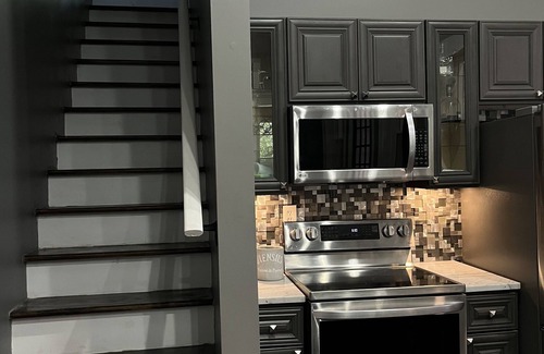 Russell House | Derby City Dwelling 13 minutes to Churchill Downs