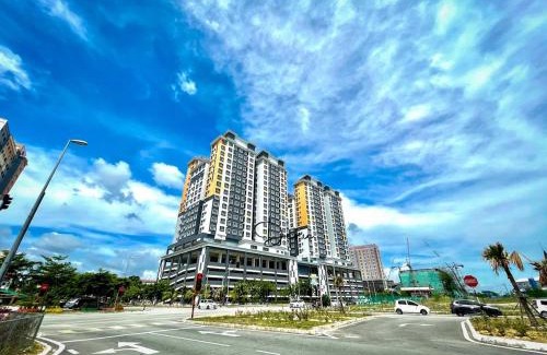 Kampung Tanjung Kapur Apartment | DERU Modern seaview apartment in KT city centre
