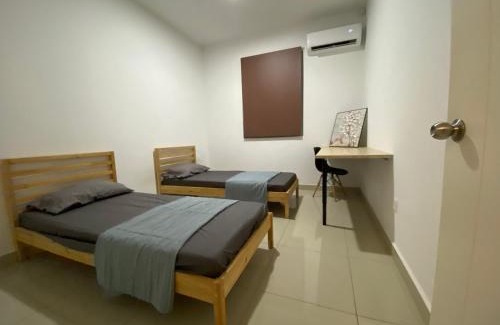 Bandar Penawar House | Desaru Happy Guest House E