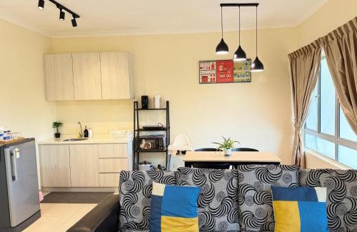 Bandar Penawar Apartment | Desaru Private Beach Pool Family Suite 5GWifiNetFlix D3A13