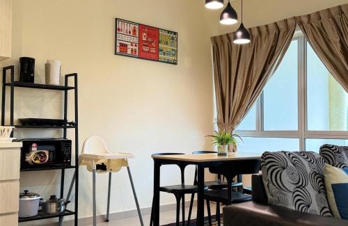 Bandar Penawar Apartment | Desaru Private Beach Pool Family Suite 5GWifiNetFlix D3A13