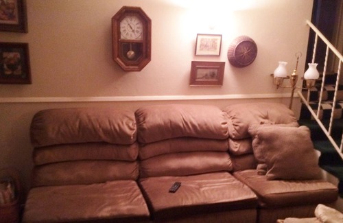 Larkspur House | Deschutes House-Mt. Bachelor's Shoo-Inn w/Sauna- sleeps 8 - Prime Location+BONUS