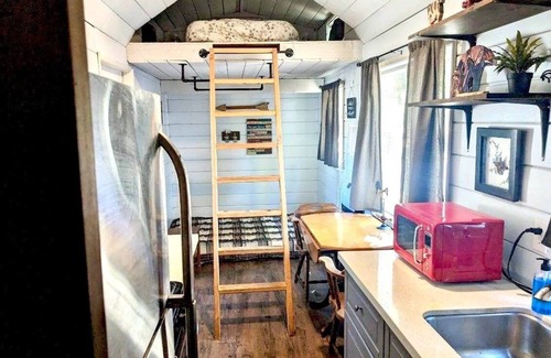 Julian House | Desert Blue Dream - Adorable Tiny House in the Mountains of Julian