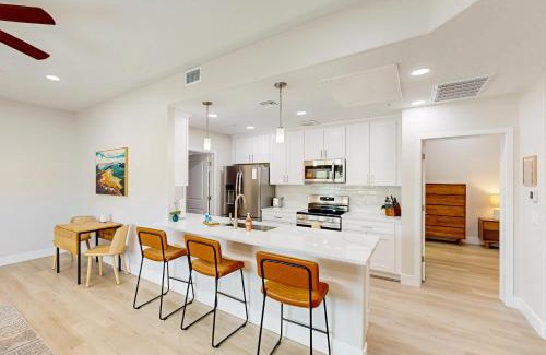 Tucson Apartment | Desert Breeze Getaway