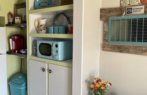 Yucca Valley Cabin | Desert Cabin near Joshua Tree National Park and Sand to Snow Monument