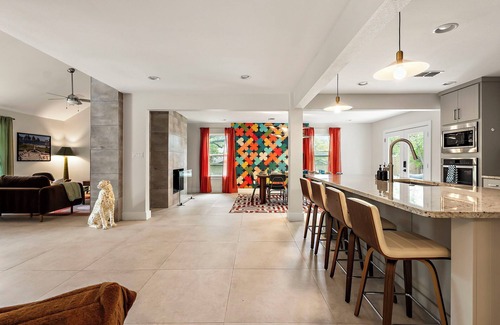 Parker Lane House | Desert Disco - 4BR Mid-Century Modern Design