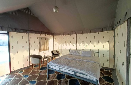 Bhuj Hotel | DESERT INN CAMP
