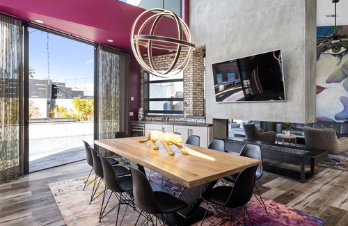 Southwest Village House | Desert Luxe Entertainers Delight! Walk to Oldtown! Resort style yard!