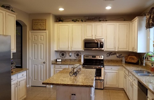 Avondale House | Desert Oasis. Backyard Resort, Pool, Hot Tub, outdoor kitchen.