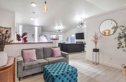 Mission Hills House | Desert Oasis - Pool, Spa, Minutes to LV Strip!