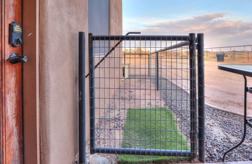 Maricopa House | Desert Oasis Tropical Backyard on 3.5 Acre Ranch - Bunkhouse