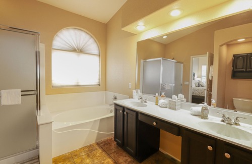 Crescent Butte House | Desert oasis with a private pool, enclosed yard, washer/dryer, & central AC