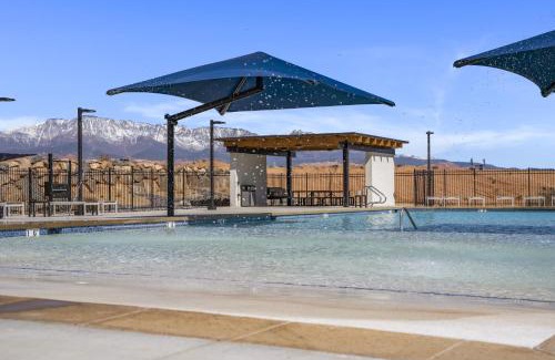 St. George House | Desert Retreat Near Sand Hollow townhouse