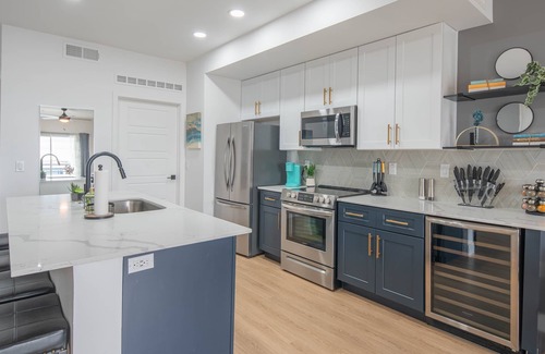 Desert View Village Condo | Desert Ridge | Pool + Gym + Dining + Shopping