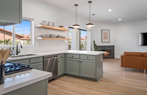 Indio Apartment | Desert Skyline | Luxury Pool + Sunken Firepit Area
