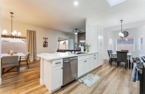 Canyon Gate House | Desert Sunset Serenity - Heated Pool and Spa