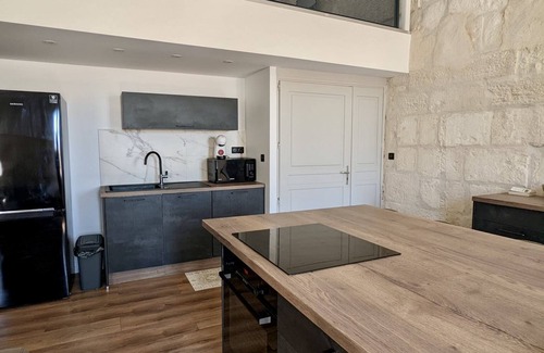 Aigues-Mortes Medieval City Apartment | Design apartment in the heart of the ramparts of Aigues-Mortes