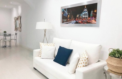 Sol Apartment | Design apartment in Plaza Mayor 3D